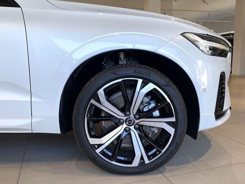 Volvo XC60 Recharge T6 253+145 CV AWD Plug-in Hybrid Automatica Recharge Ultra Dark