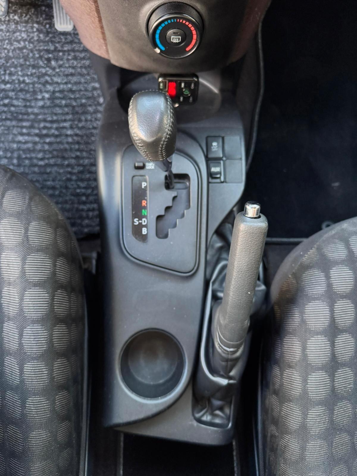 Toyota iQ 1.0 Multidrive