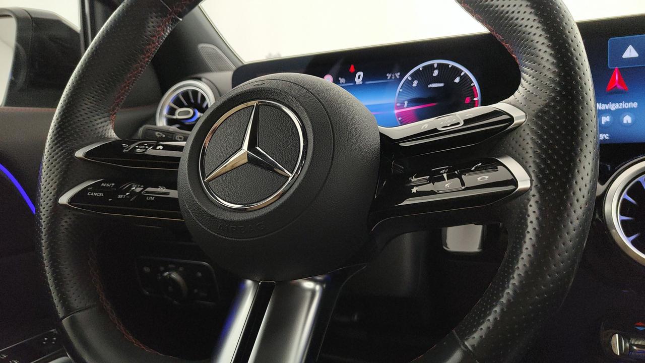 Mercedes-Benz GLA-H247 2023 - GLA 200 d AMG Line Advanced Plus auto