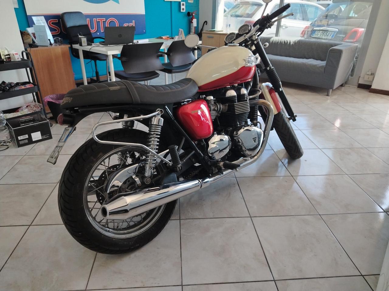 Triumph Bonneville T100