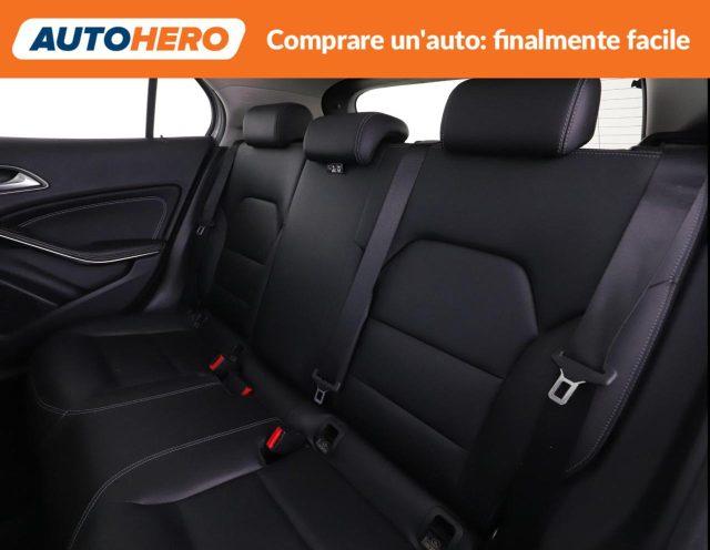 MERCEDES-BENZ GLA 200 d Automatic 4Matic Sport