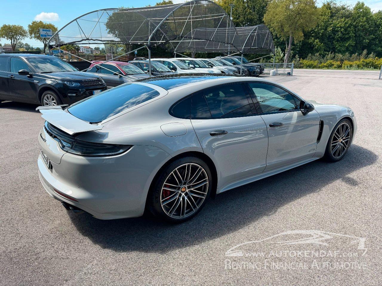 Porsche Panamera 4.0 GTS auto