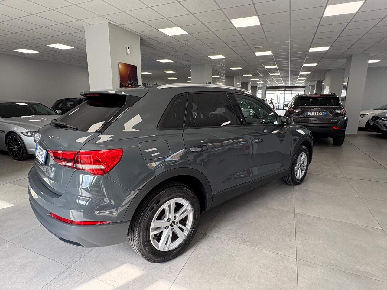 Audi Q3 35 TFSI S tronic 1.5 150cv 2022 km 122000