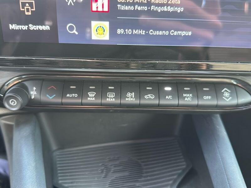 Alfa Romeo Junior 1.2 ibrida 145cv edct6