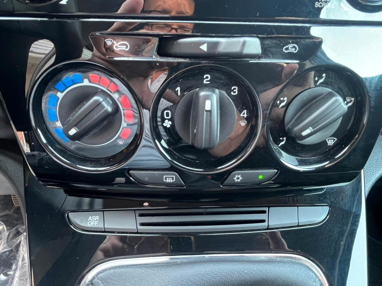 Lancia Ypsilon 1.2 FIRE 69 CV 5 porte Gold