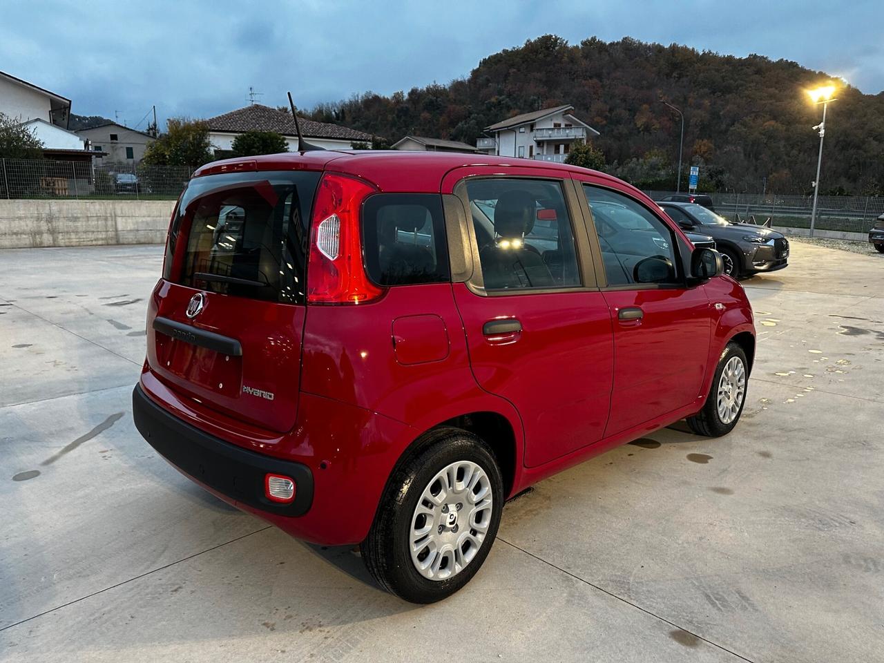 Fiat Panda 1.0 Hybrid Pandina KM0