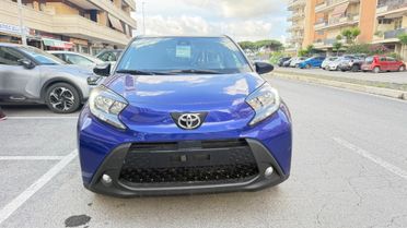 Toyota Aygo X 1.0 VVT-i 72 CV 5 porte Lounge Air S-CVT LED NAVI KAMERA CAR PLAY PDC CERCHI 16 BLUETOOTH