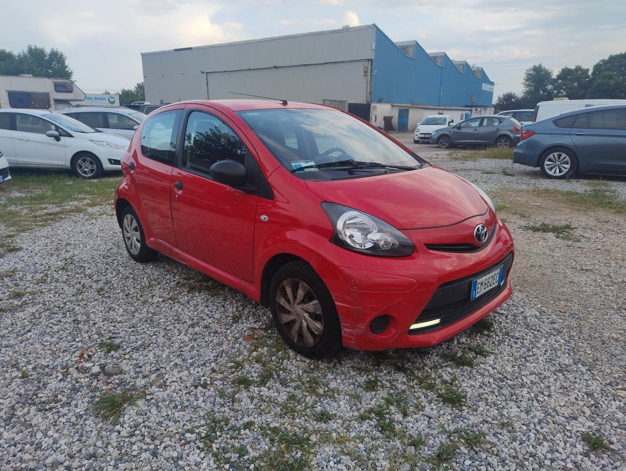 Toyota Aygo 1.0 12V VVT-i 5 porte Cool Soda Connect