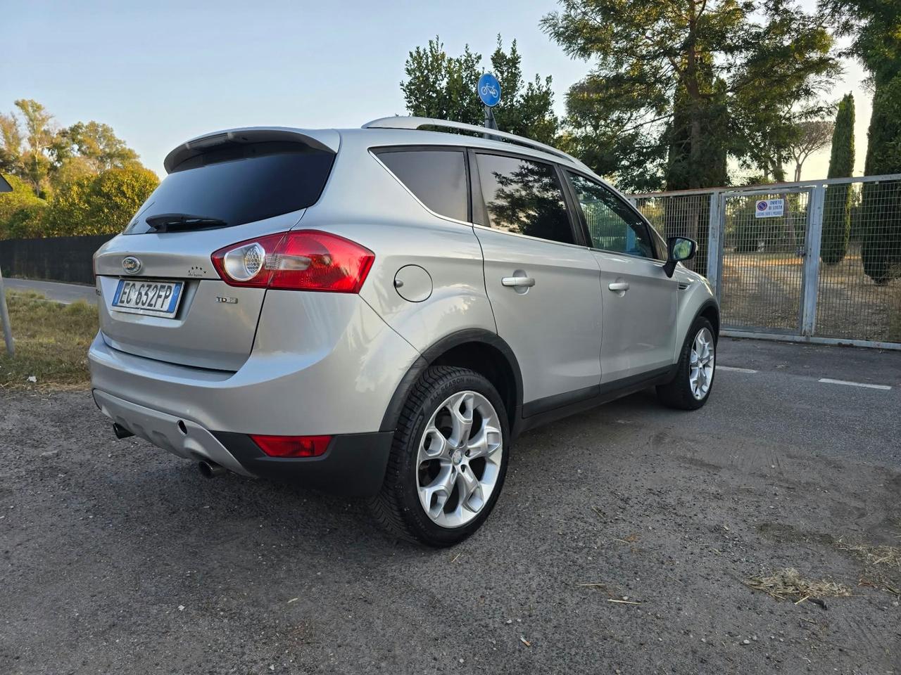 Ford Kuga 2.0 TDCi 140 CV 2WD Titanium DPF