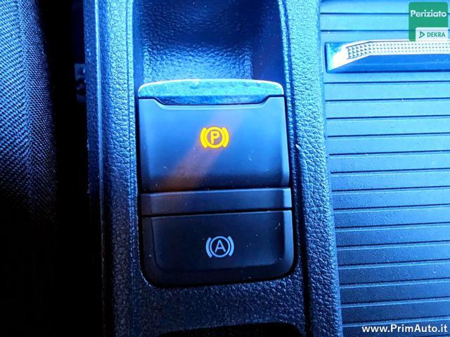 SKODA Octavia 2.0 TDI EVO SCR DSG Wagon Ambition