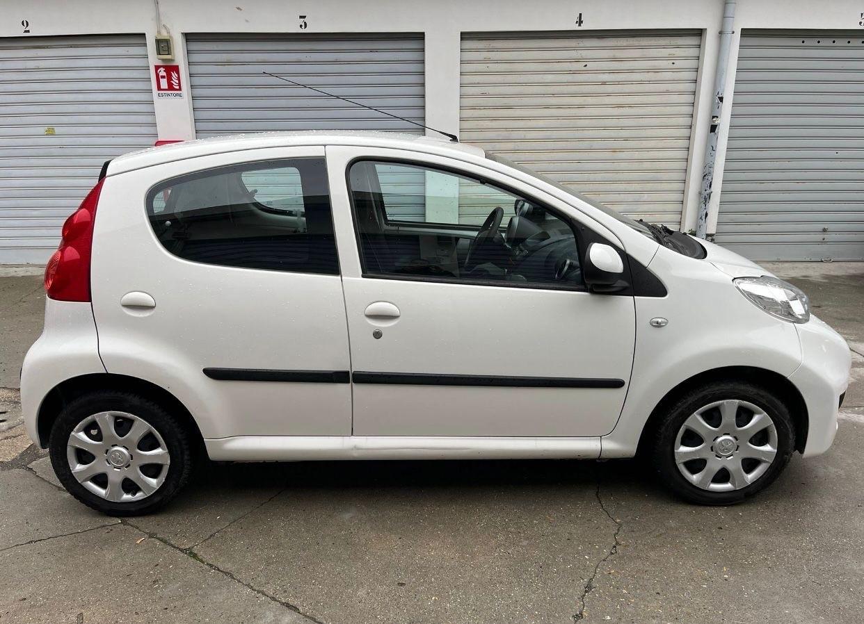 Peugeot 107 1.0 68CV 5p. Plaisir