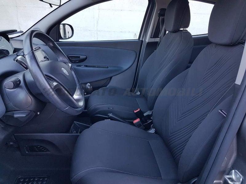 Lancia Ypsilon Ypsilon 1.0 firefly hybrid Gold s&s 70cv