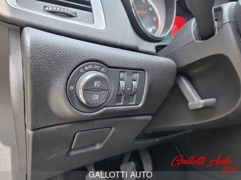 Opel Astra 1.4 Turbo GPL 140CV 4 porte