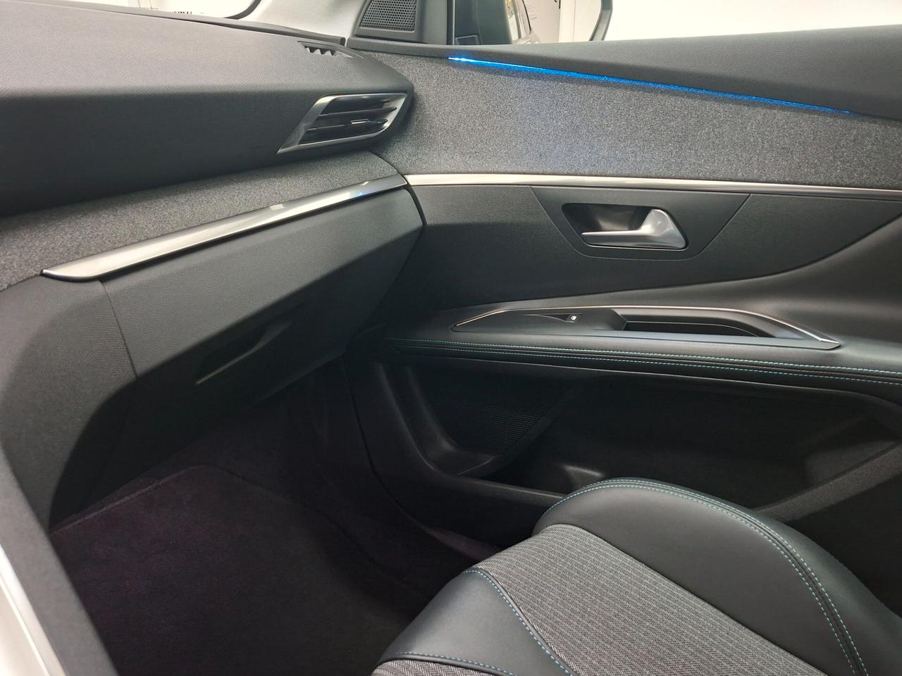 Peugeot 3008 1.5 BlueHDi 130cv EAT8 Allure