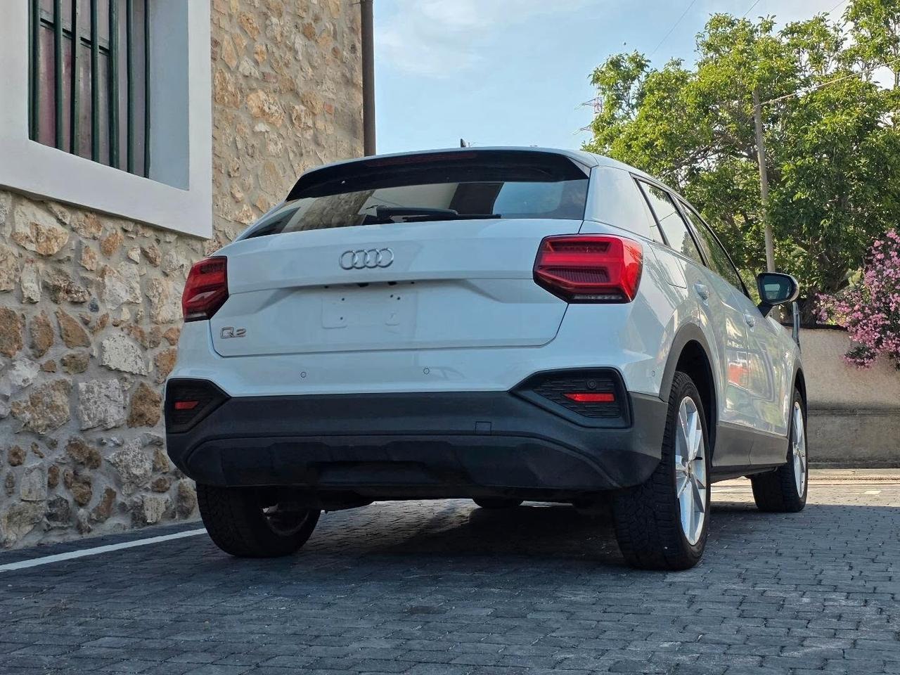 Audi Q2 30 TDI S tronic Business