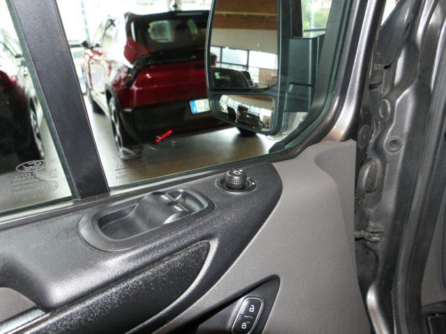 FORD Transit Custom 320 2.0 TDCi 130 PL Combi Trend