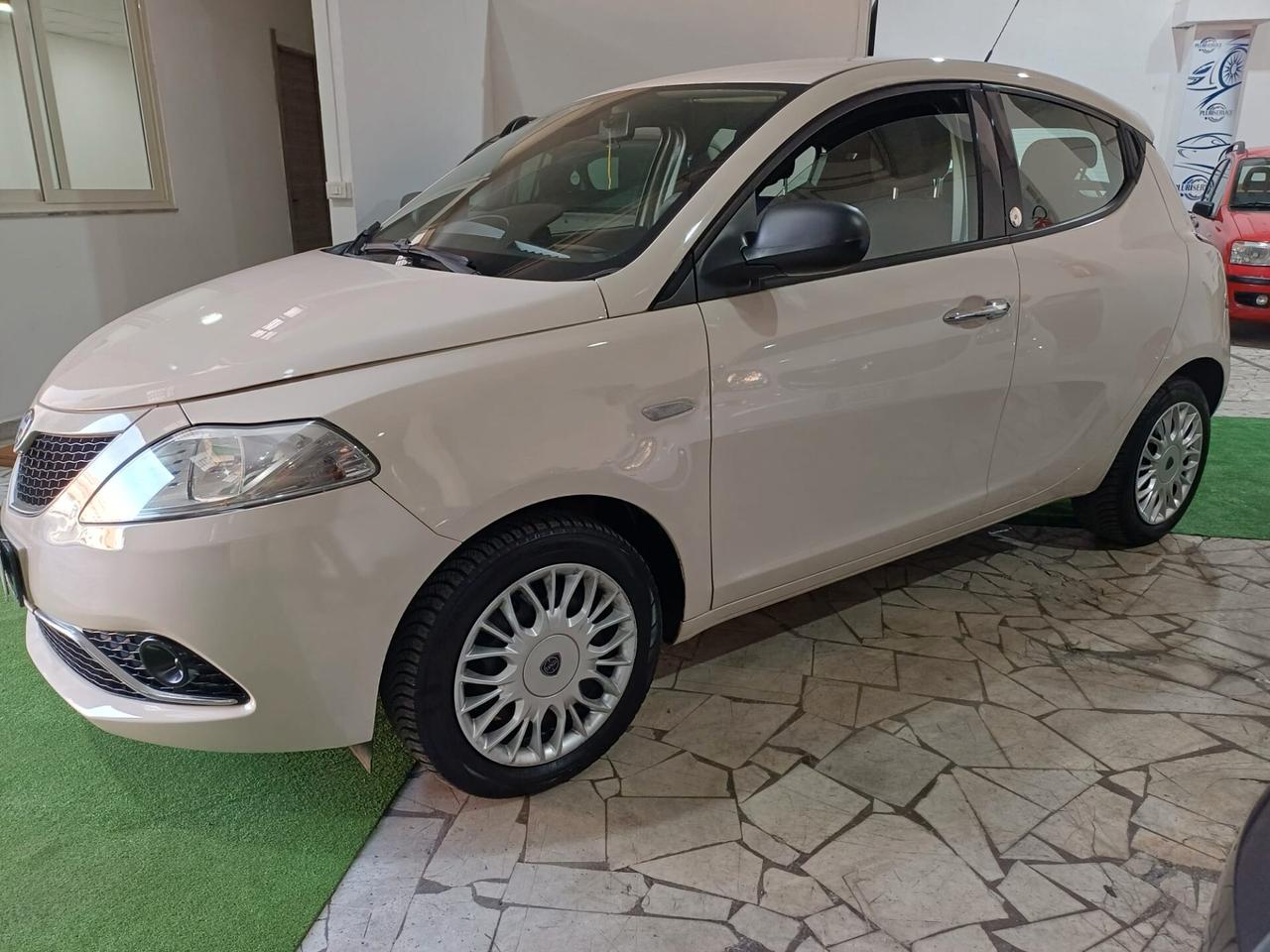 Lancia Ypsilon GPL DI SERIE - 2018