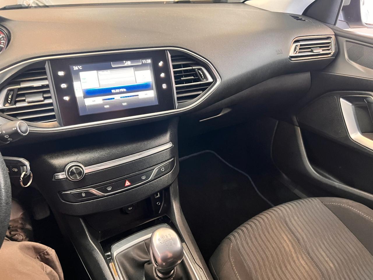 Peugeot 308 BlueHDi 120 S&S Business