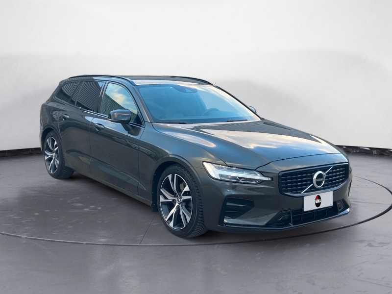 VOLVO V60 2.0 b4 MoMenTuM Business AuTo