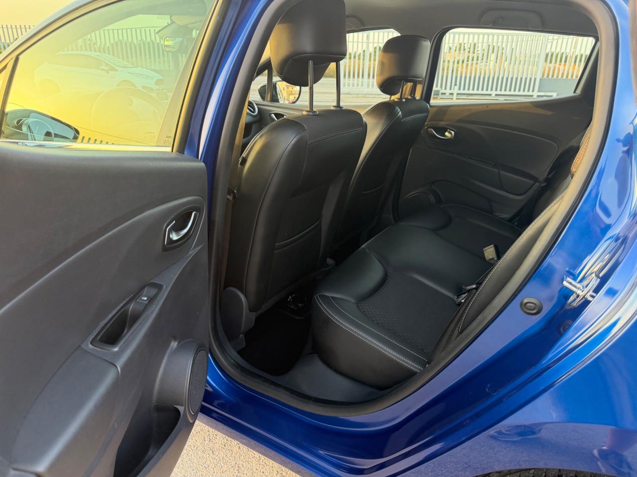 RENAULT CLIO 0.9 TCe 90 CV DUEL FUL LED PELLE MY18