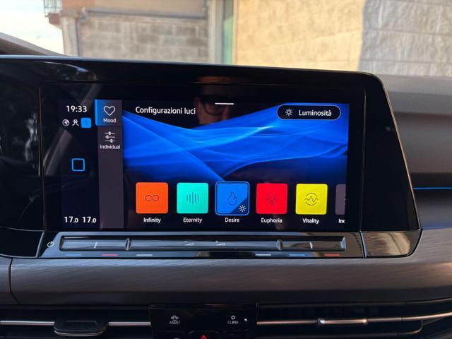 VOLKSWAGEN Golf 2.0 TDI DSG SCR Sport FARI FULL LED-LUCI AMBIENTE
