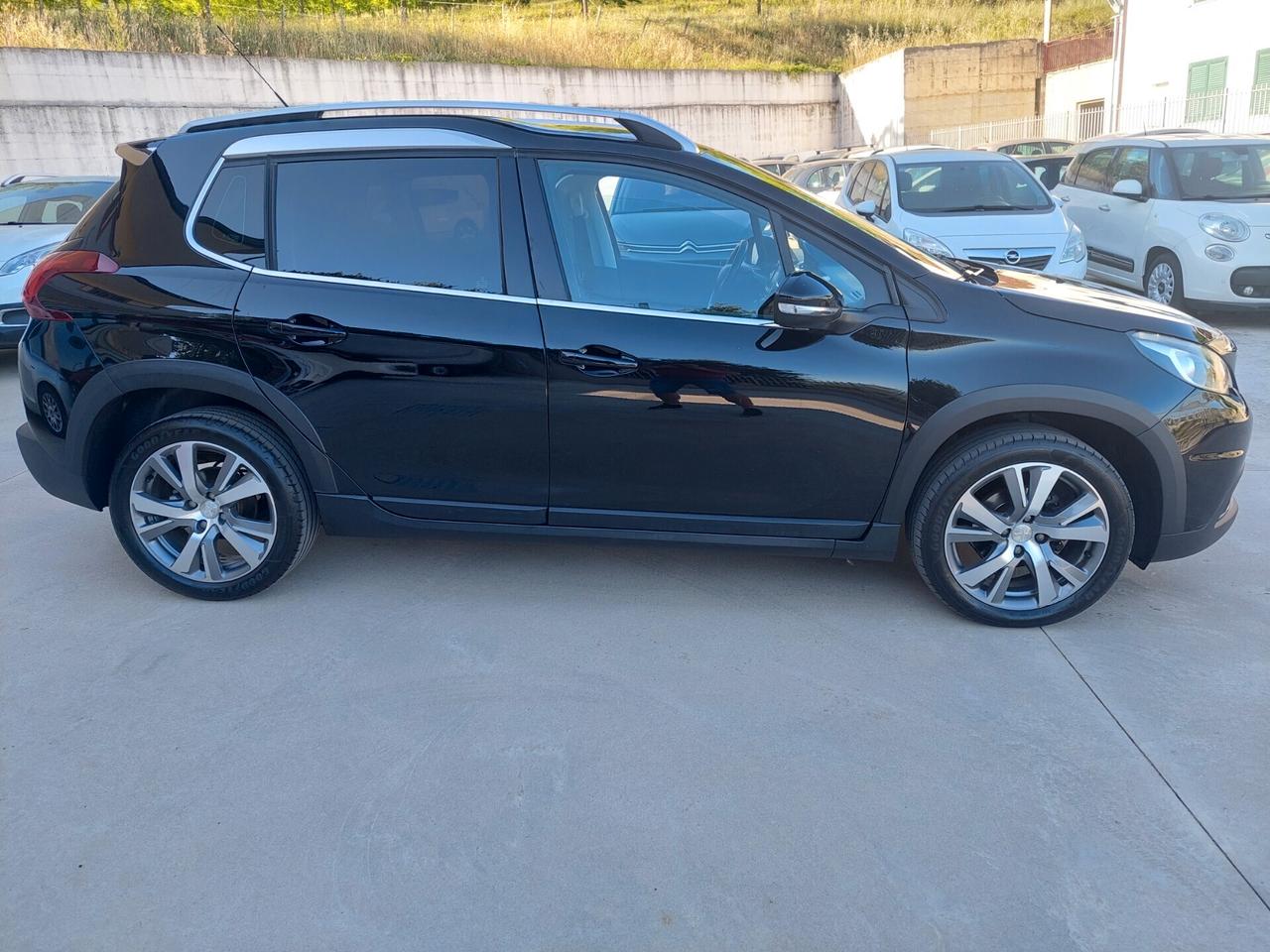 Peugeot 2008 BlueHDi 100 Allure SOLI 96.000KM