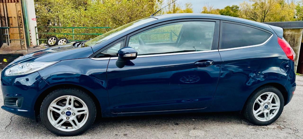 Ford Fiesta 1.5 TDCi 75CV 3 porte Ok Neopatentati