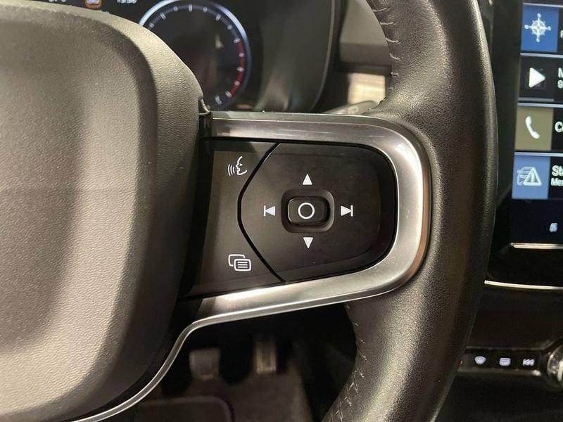 Volvo XC40 1.5 t3 Momentum Pro 163cv my21