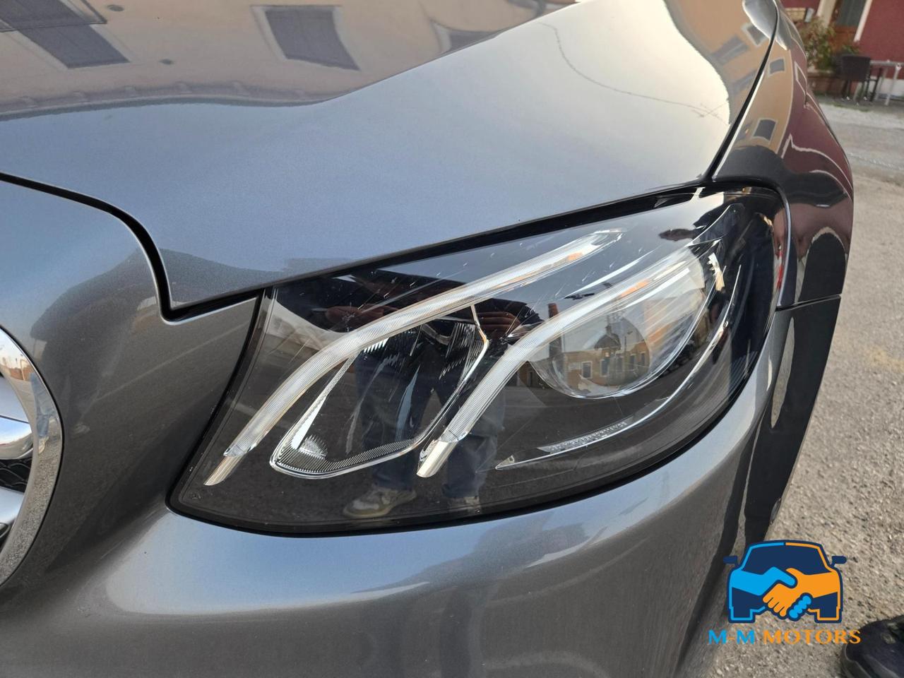 Mercedes E 220 Premium Plus