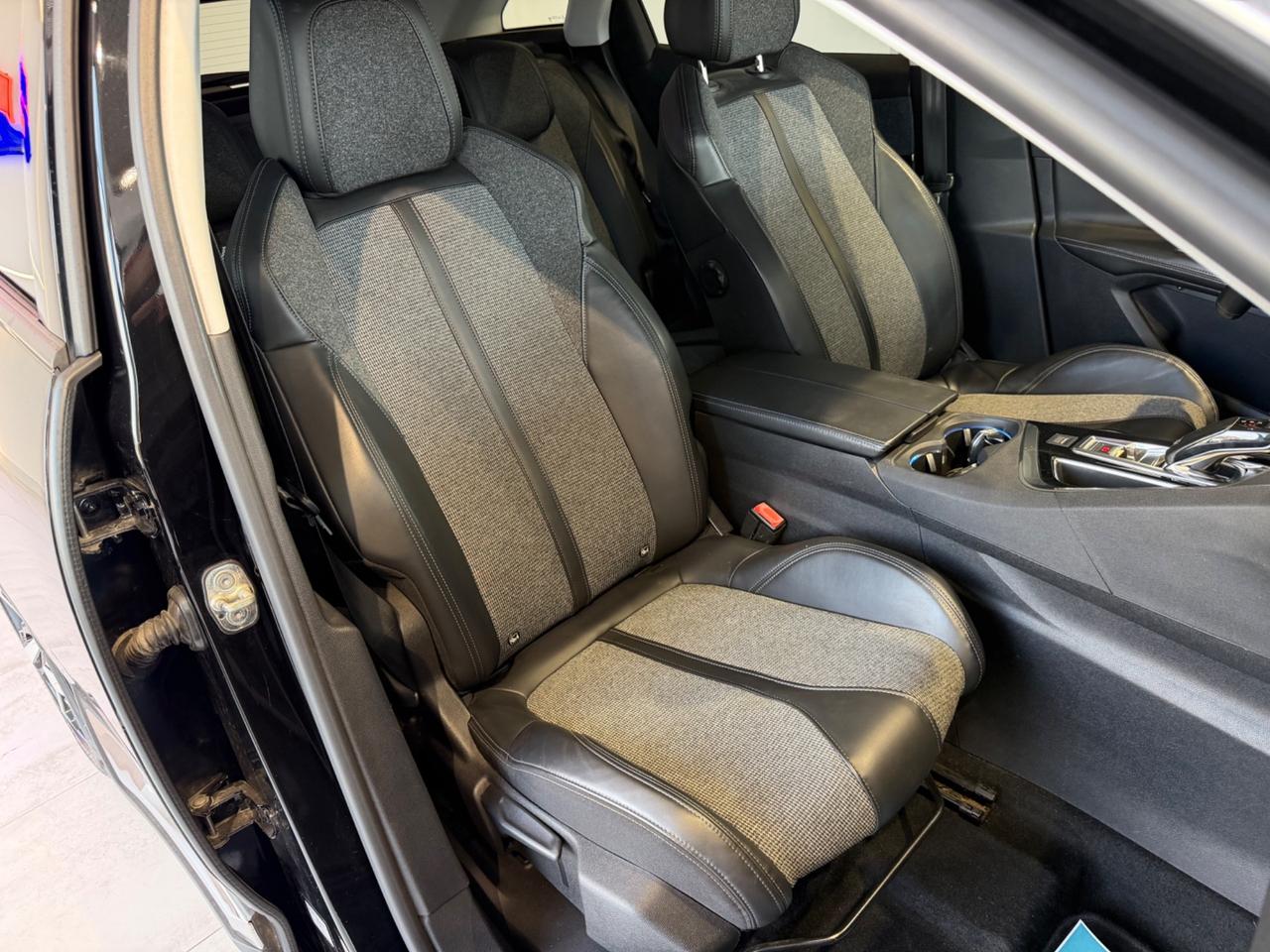 Peugeot 3008 BlueHDi 130 S&S EAT8 Allure