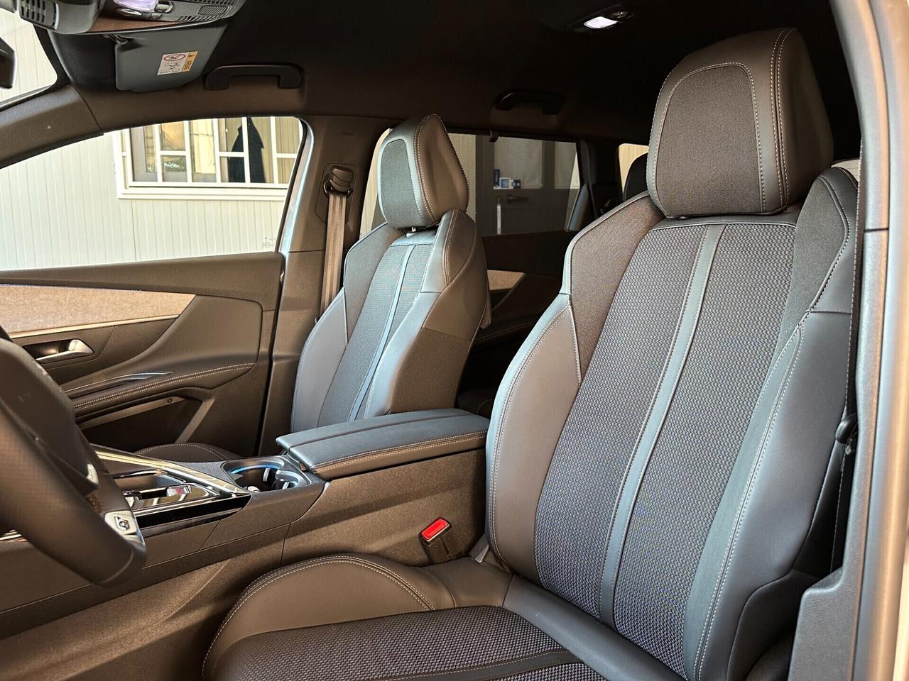 Peugeot 5008 BlueHDi 130 S&S EAT8 GT