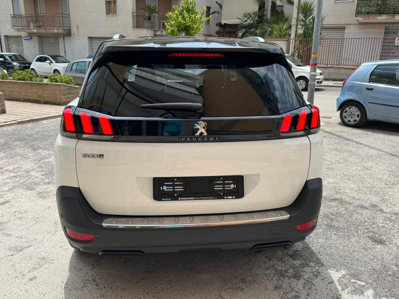 PEUGEOT 5008 1.5 HDI 130 CV. BI-COLORE CROSSWAY 7 POSTI