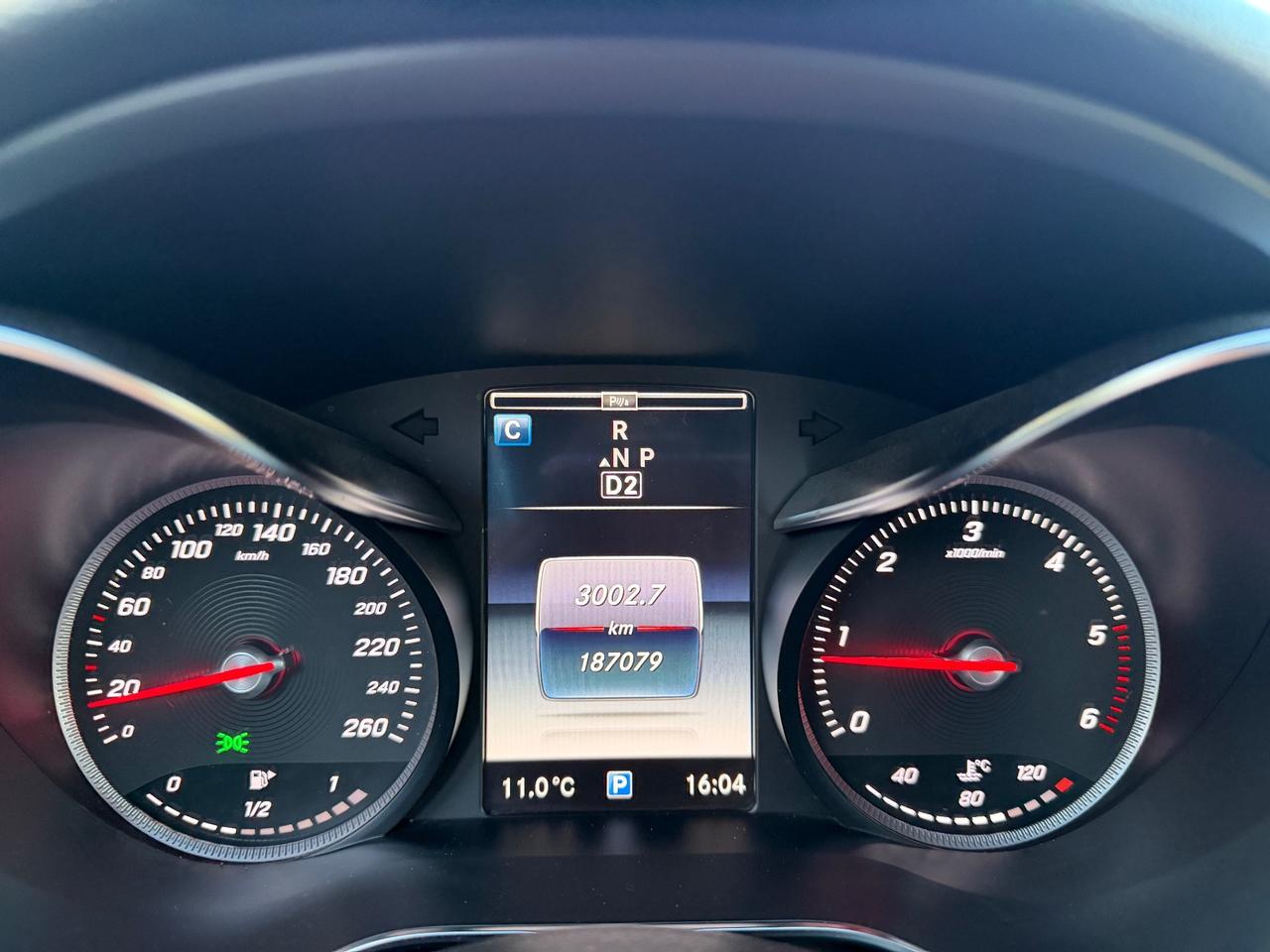 Mercedes-benz C 220 Automatic Premium AMG