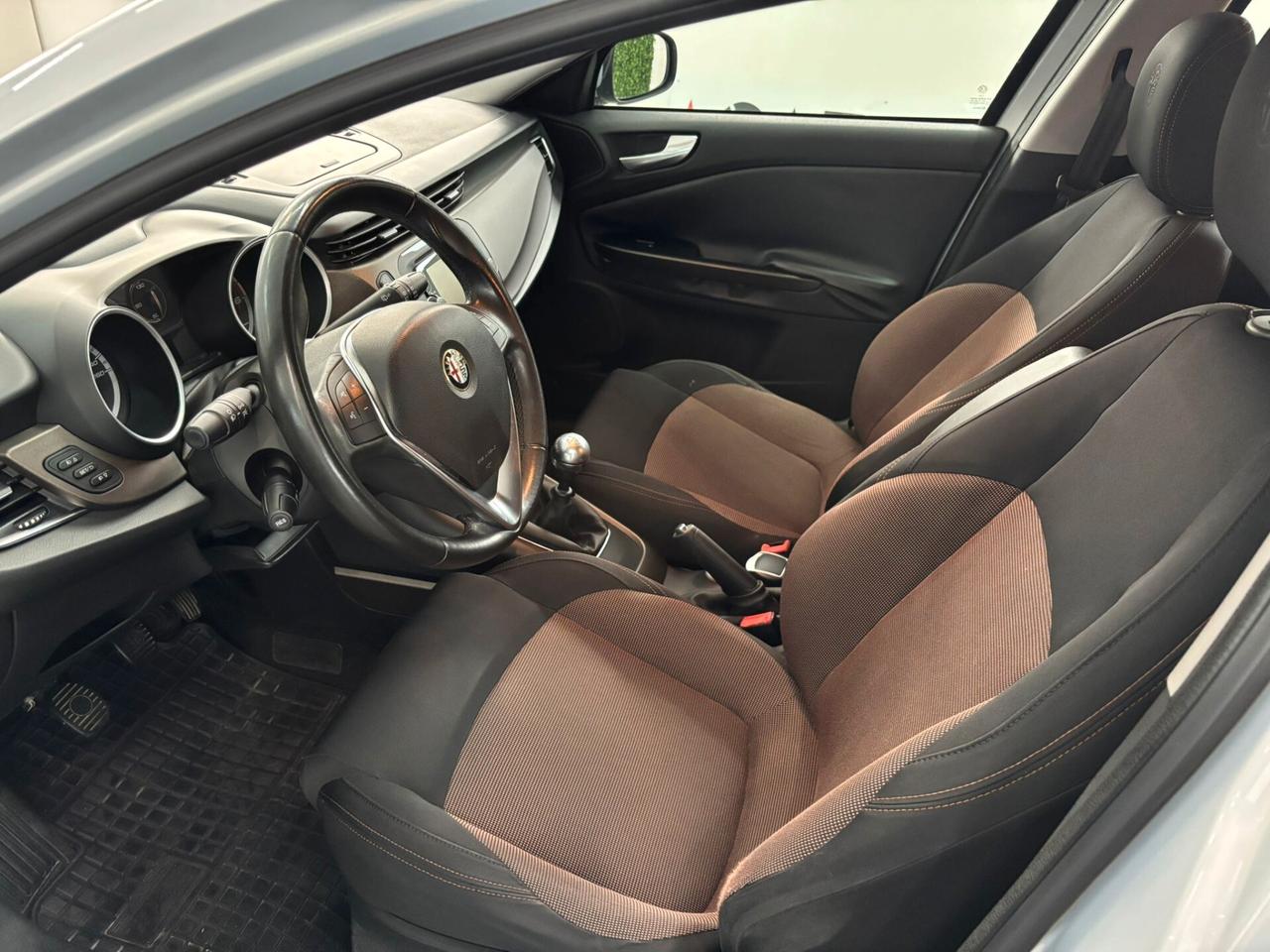 Alfa Romeo Giulietta 2.0 JTDm-2 150 CV Distinctive