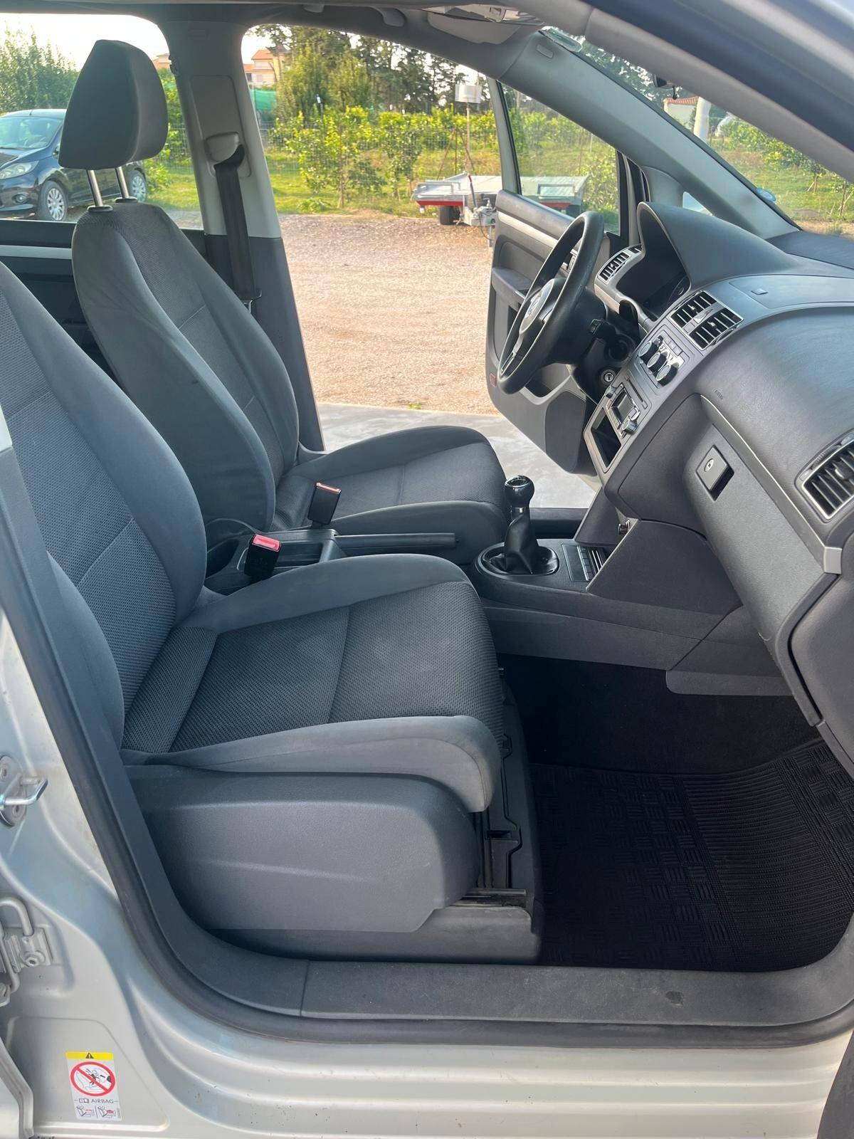 Volkswagen Touran Business 1.6 TDI Comfortline