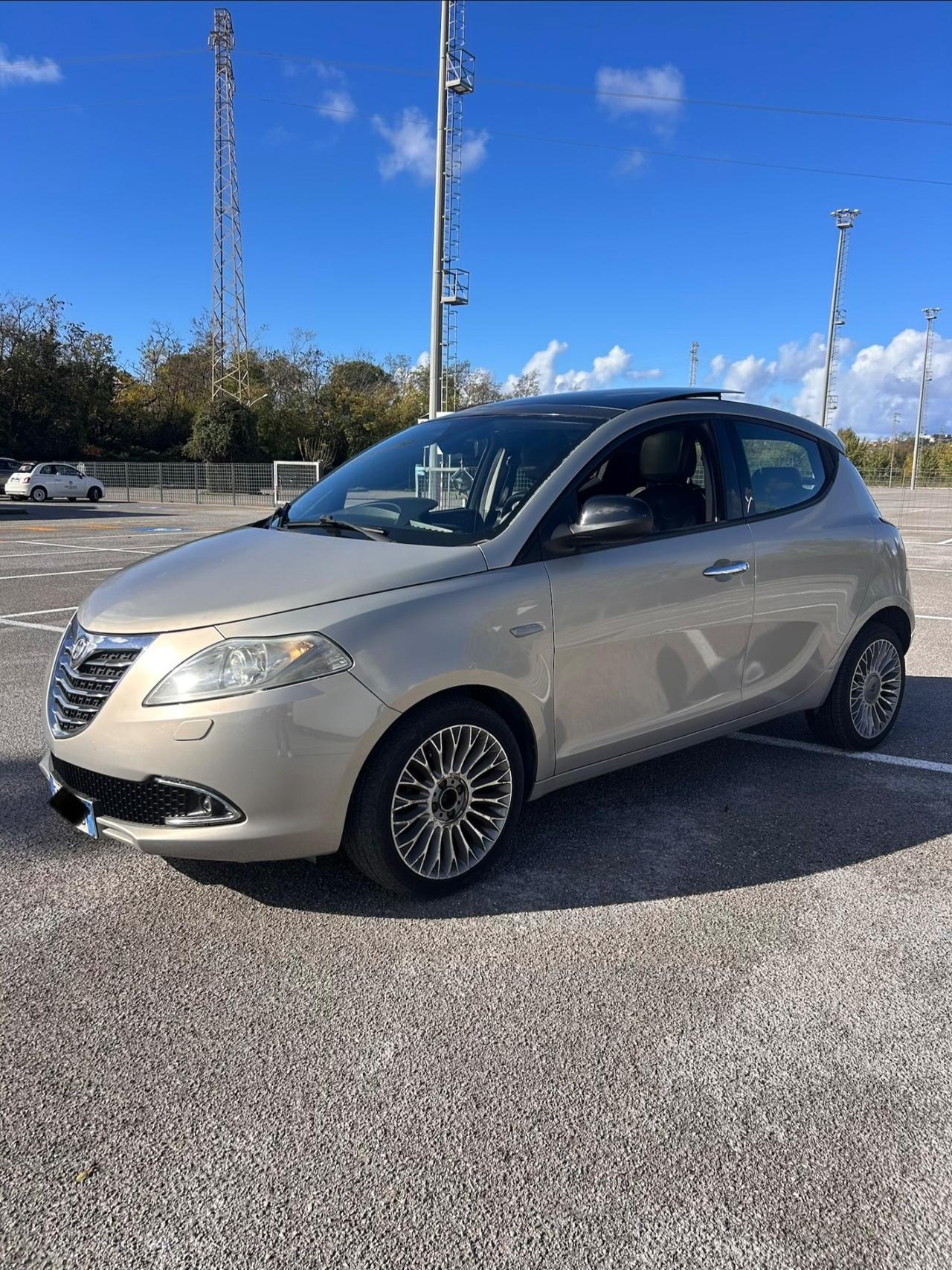 Lancia Ypsilon 1.3 MJT 16V 95 CV 5 porte S&S Platinum