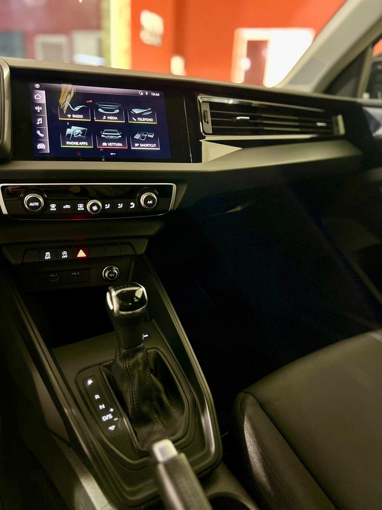 Audi A1 SPB 30 TFSI S tronic Admired-2020 LED/18"