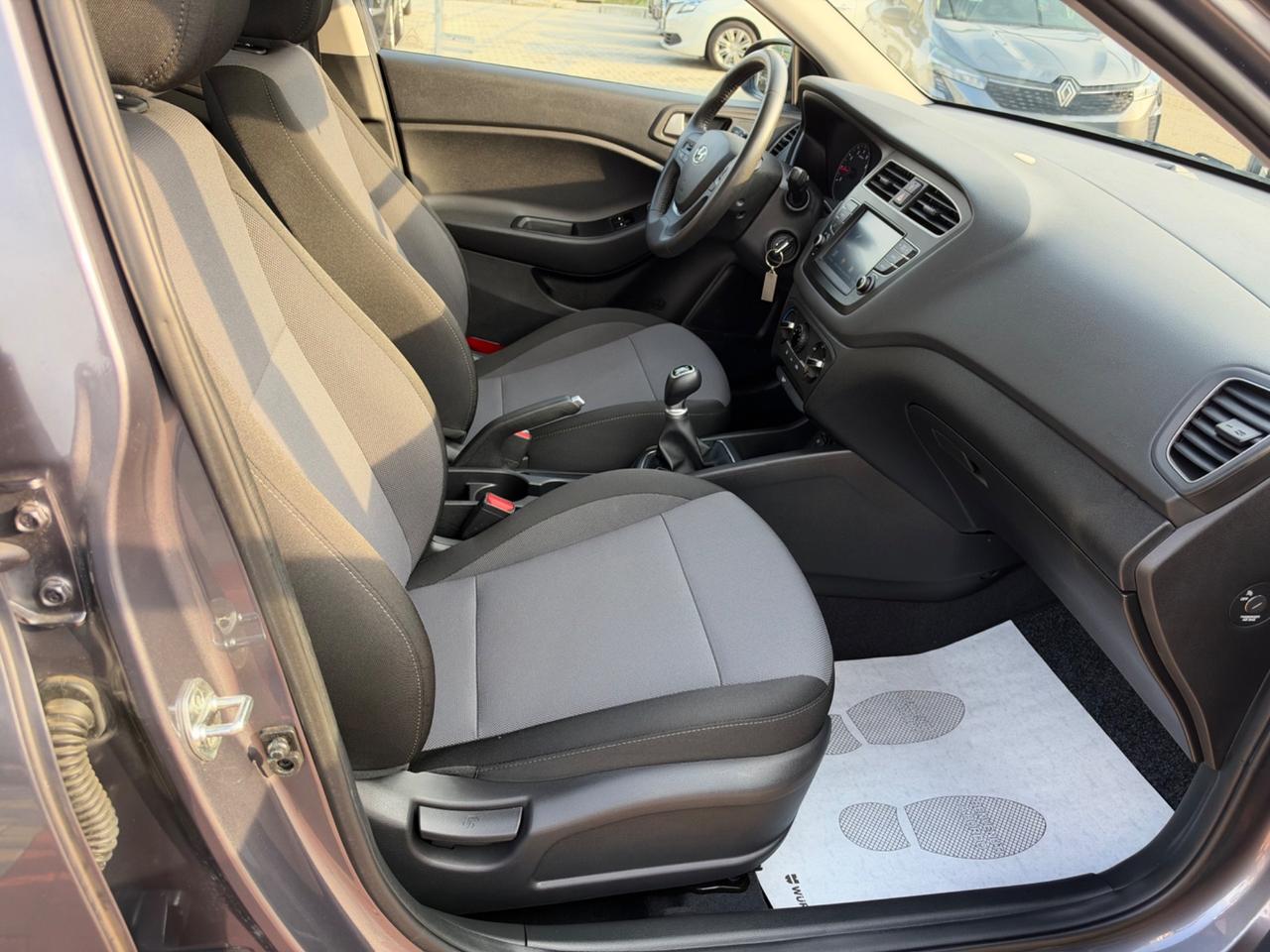 Hyundai i20 1.2 5 porte Connectline 35.000KM
