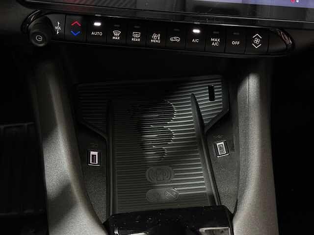 Alfa Romeo Junior 1.2 145 CV Hybrid eDCT6 Q4 KM ZERO