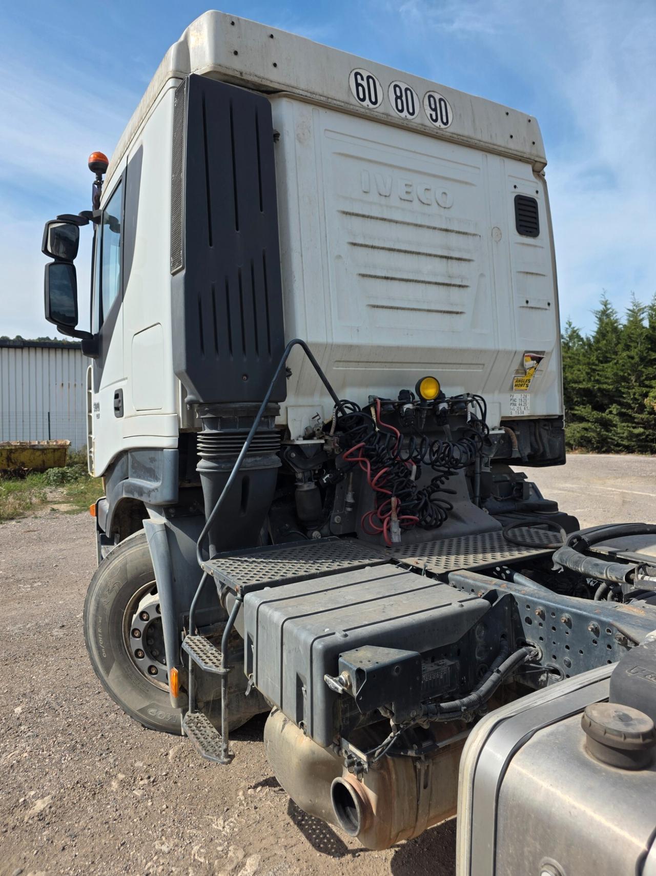 IVECO Stralis AS440S50T/P – 500 CV – Cambio manuale – solo circa 375.000 km