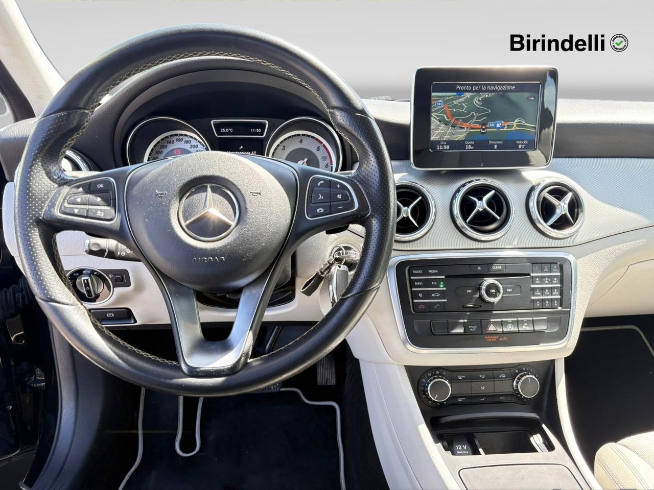 Mercedes-Benz GLA (X156) - GLA 180 d Automatic Executive