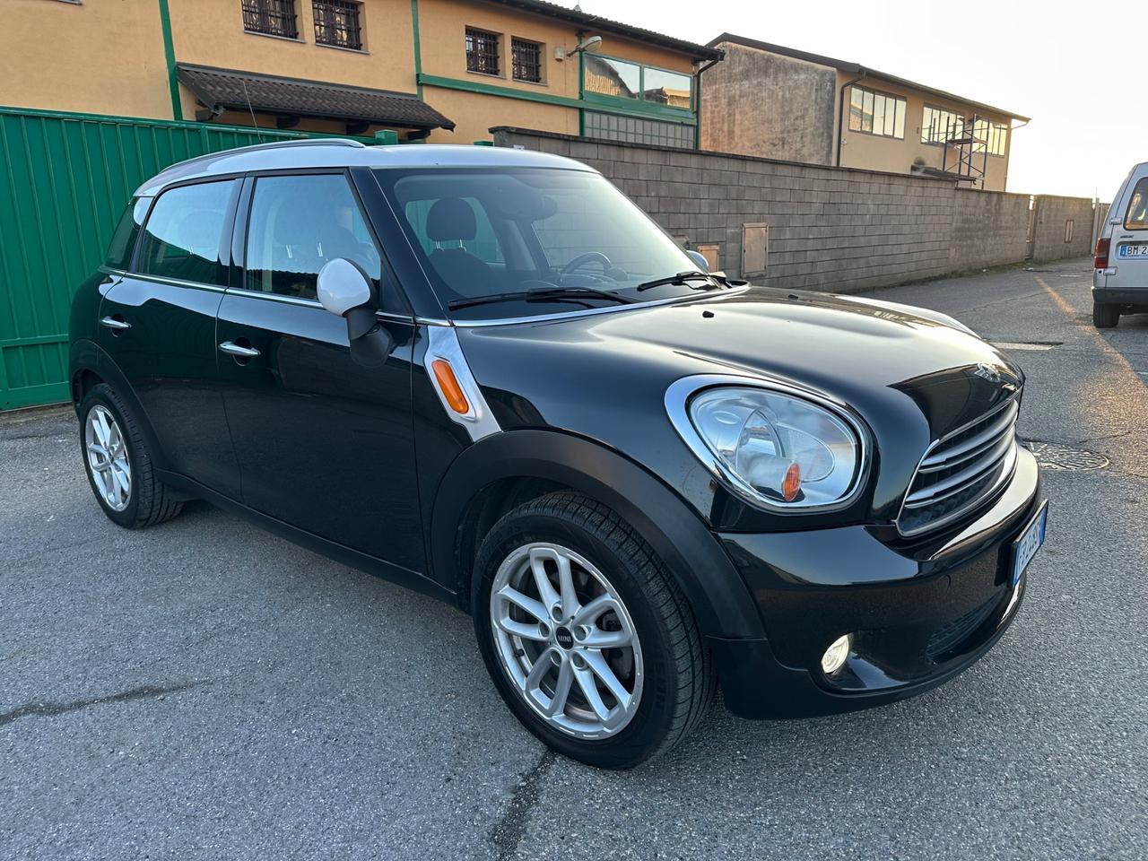 Mini Cooper D Countryman EURO 6 B NEOPATENTATI