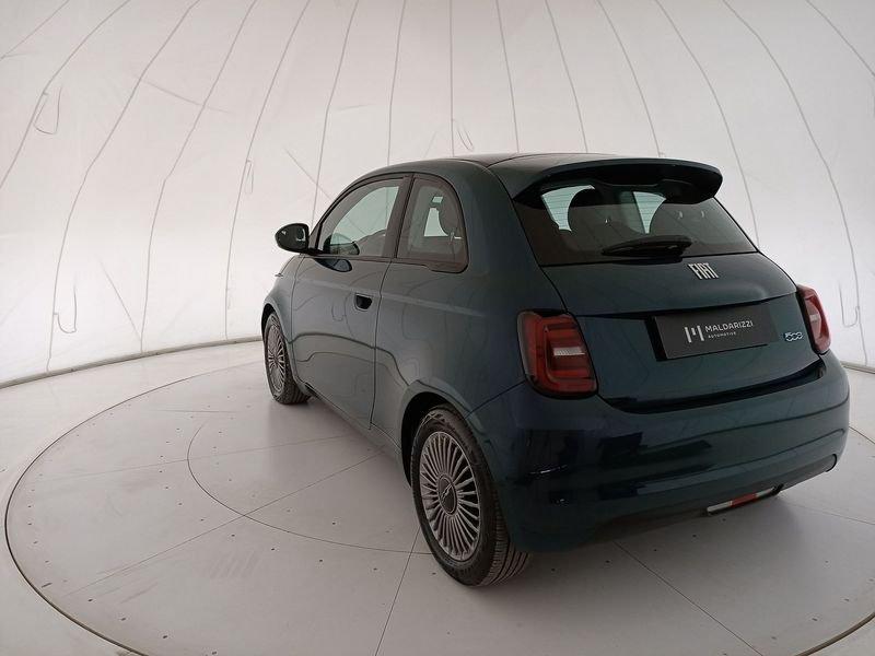 FIAT 500 LA NUOVA E Nuova Hatchback My23 La Nuova - 320 Berlina