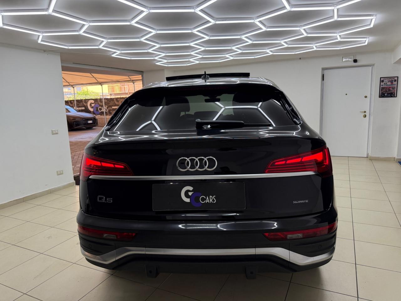 Audi Q5 40 TDI 204 CV S line plus UNICOPRO ITA FULL