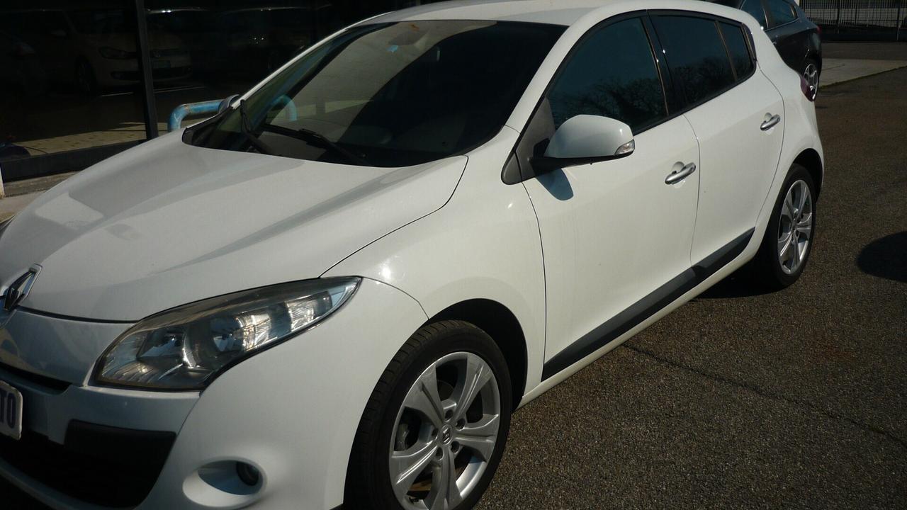 Renault Megane Mégane 2.0 CVT Dynamique