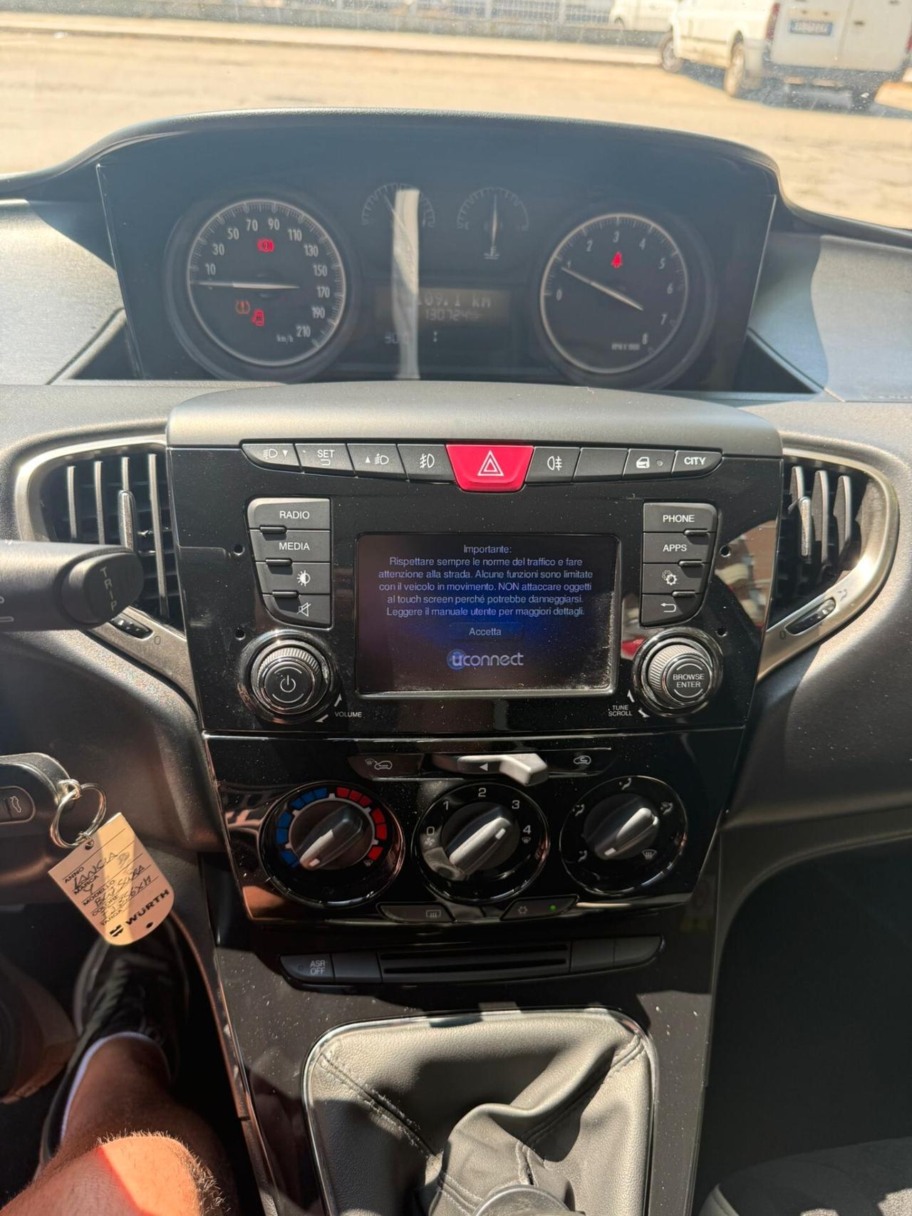 Lancia Ypsilon 1.2 69 CV 5 porte GPL Ecochic Platinum