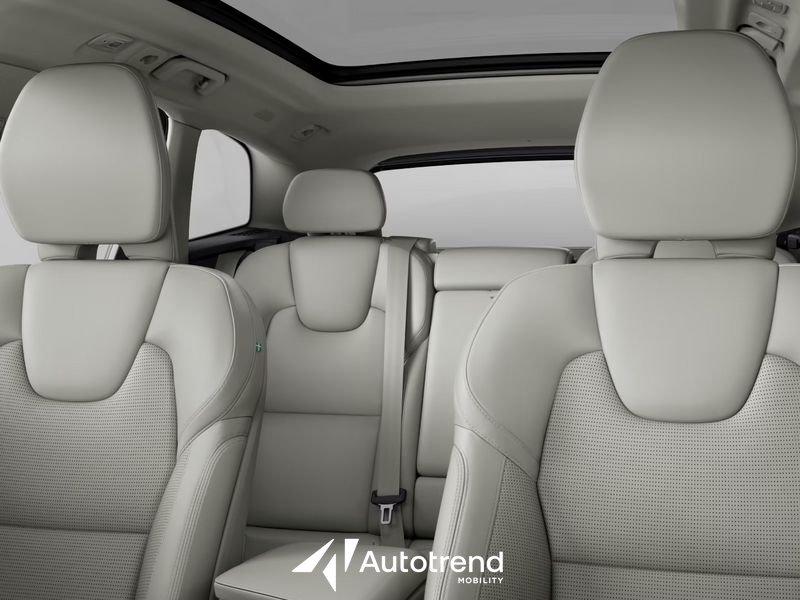 Volvo XC60 T6 253+145 CV AWD Plug-in Hybrid Automatica Recharge Ultimate Dark Pronta Consegna