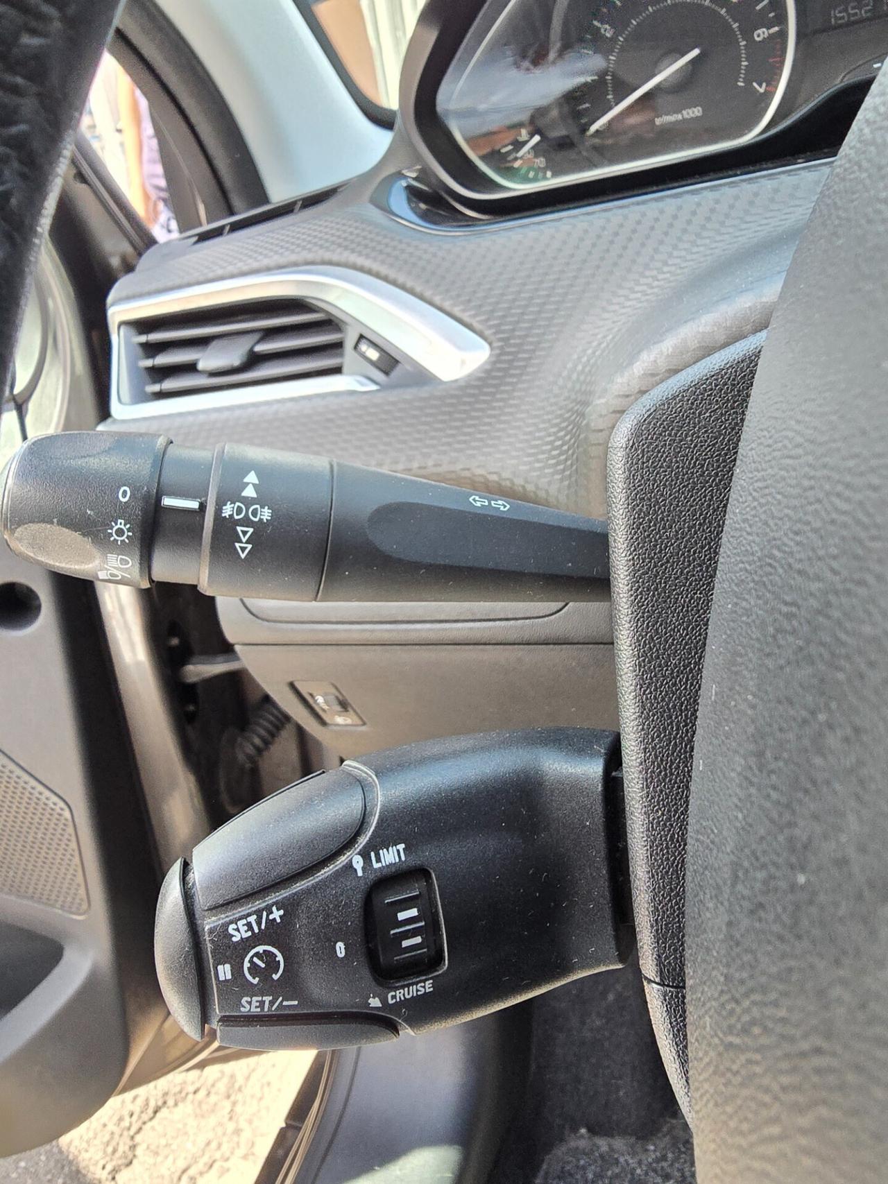 Peugeot 2008 PureTech 82 Allure