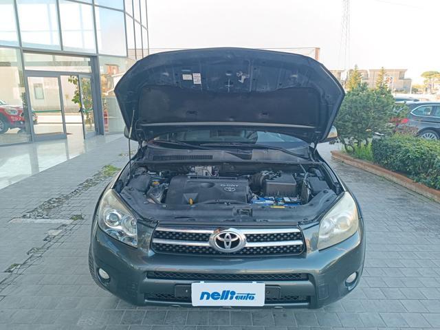 TOYOTA RAV 4 MY23 RAV4 2.2 D-4D 177 CV Luxury