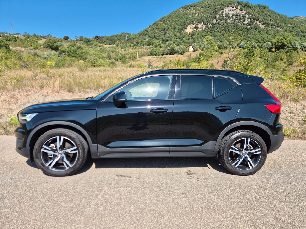 Volvo XC40 D3 AWD R-design